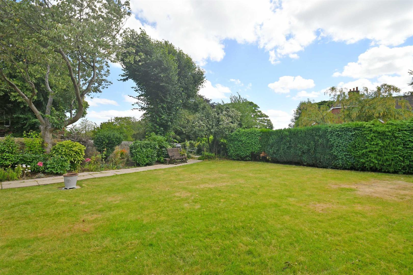 Tapton House Road