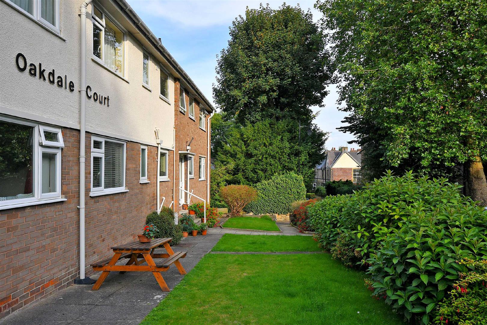 Oakdale Court